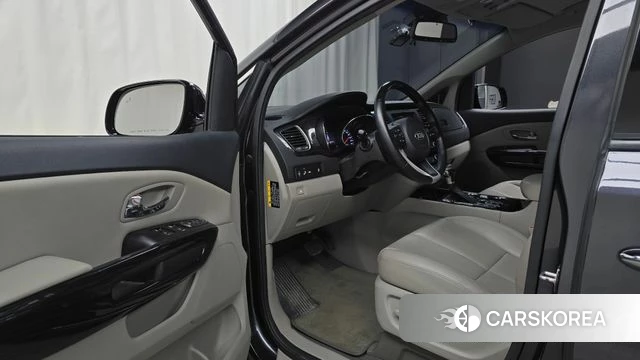 Kia The New Carnival id 4667462 из Кореи 30