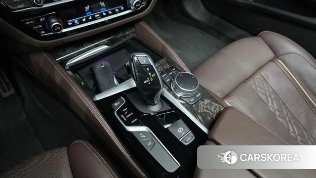 BMW 5 Series (G30) id 3912085 из Кореи 19