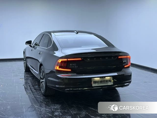 Volvo S90 id 3856226 из Китая 18
