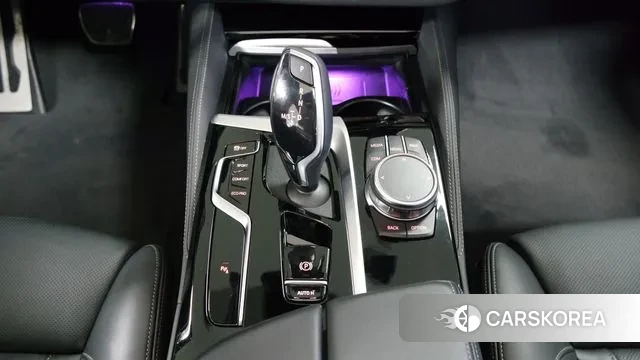 BMW 5 Series (G30) id 3680161 из Кореи 19