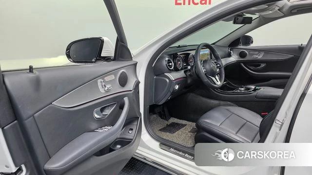 Mercedes-Benz E-Class W213 id 4900451 из Кореи 31
