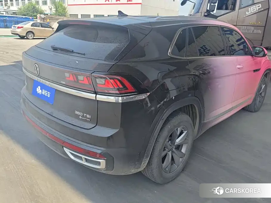 Volkswagen Touareg id 4681138 из Китая 15
