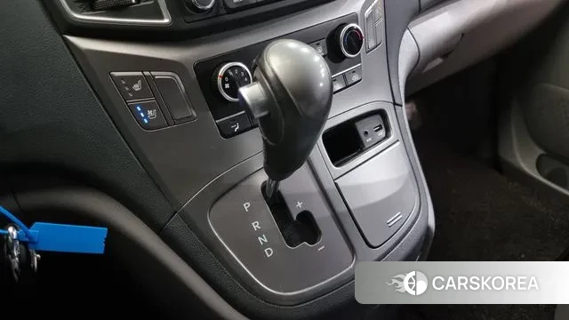 Hyundai The New Grand Starex id 3592502 из Кореи 19