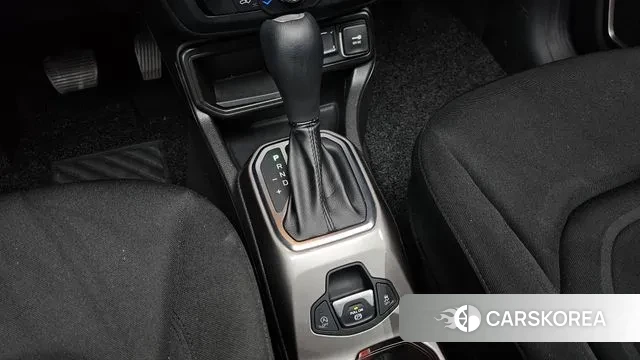 Jeep Renegade id 3487824 из Кореи 19