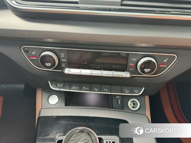Audi Q5L id 4300902 из Китая 13