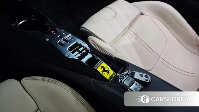 Ferrari SF90 Stradale id 3676267 из Кореи 19