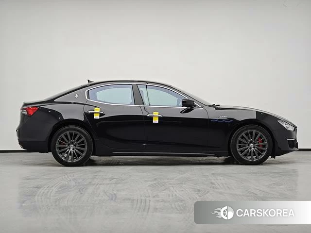 Maserati Ghibli id 4209855 из Китая 19