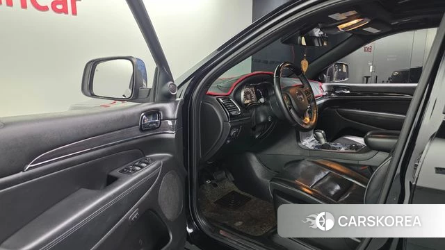 Jeep Grand Cherokee id 3813818 из Кореи 19
