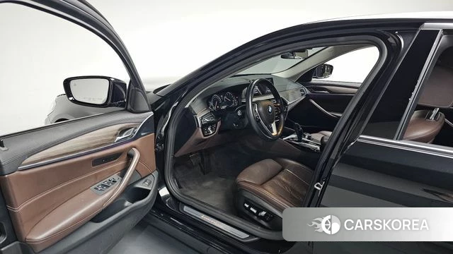 BMW 5 Series (G30) id 4351196 из Кореи 35