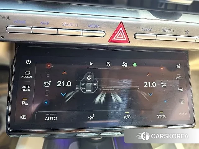 Hyundai Grandeur (GN7) id 2915360 из Кореи 19