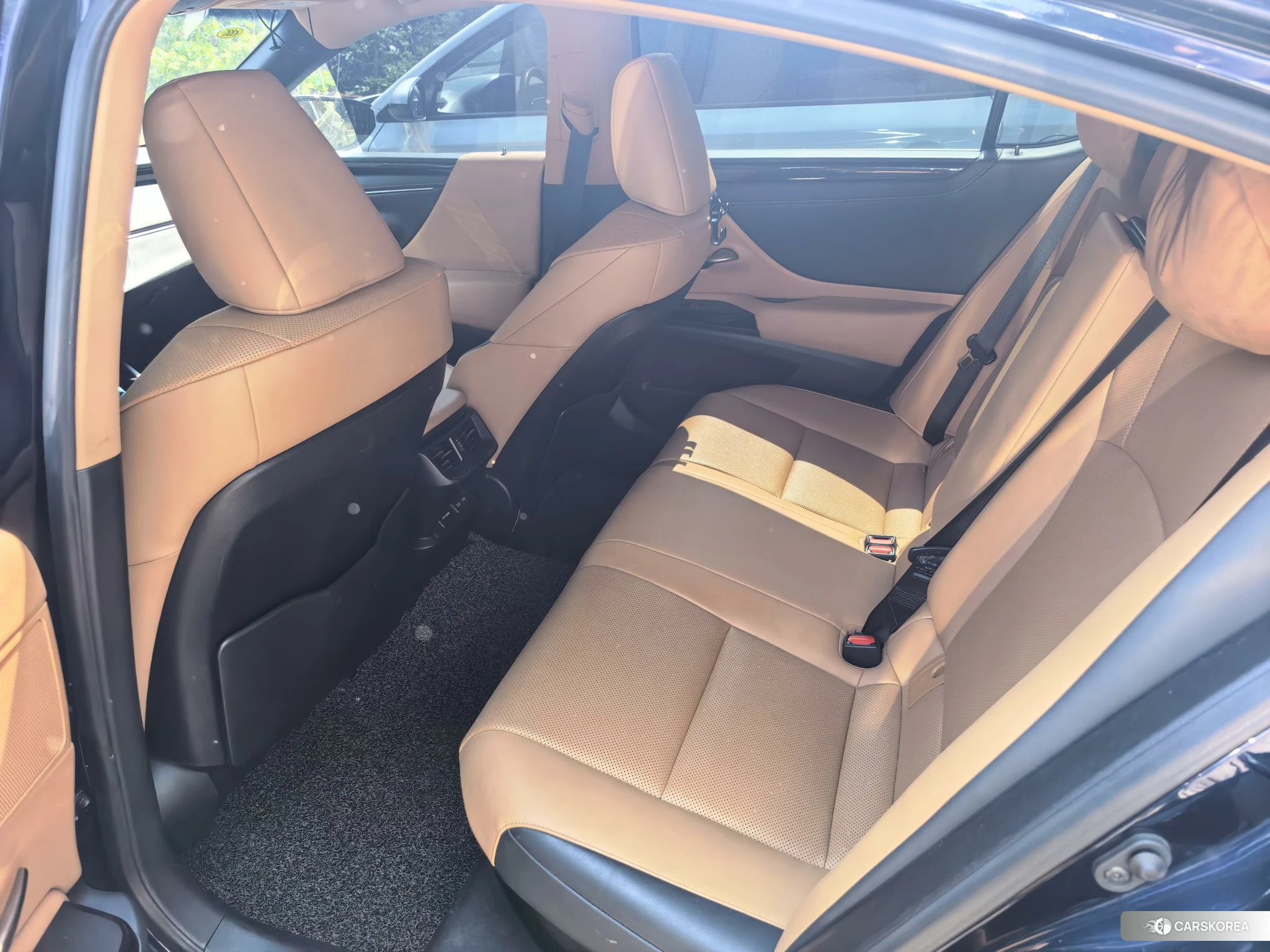 Lexus ES id 4515266 из Китая 14