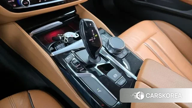 BMW 5 Series (G30) id 3617226 из Кореи 19