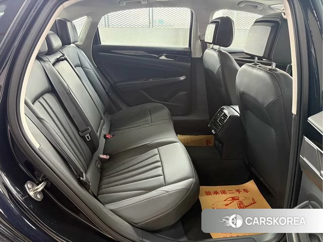 Volkswagen Passat id 3968821 из Китая 13