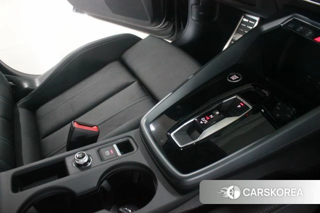Audi A3 (8Y) id 4602068 из Кореи 19