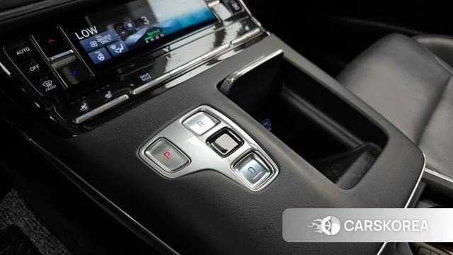 Hyundai The New Grandeur IG Hybrid id 4384279 из Кореи 29