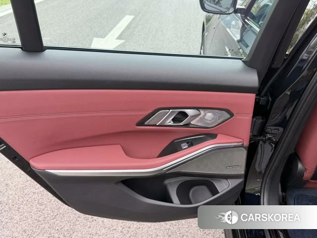 BMW 3 series id 4387461 из Китая 16