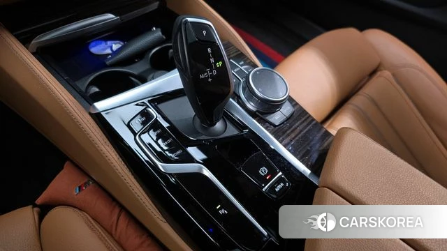 BMW 5 Series (G30) id 3807199 из Кореи 19