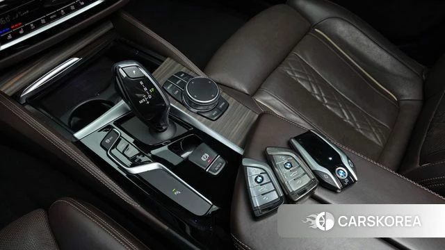 BMW 5 Series (G30) id 3917182 из Кореи 19