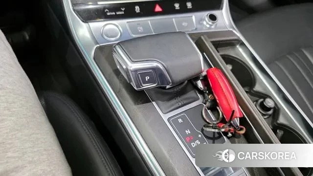 Audi A6 (C8) id 3611903 из Кореи 19