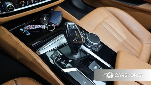 BMW 5 Series (G30) id 4658417 из Кореи 30
