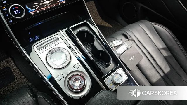 Genesis GV80 id 3843220 из Кореи 19