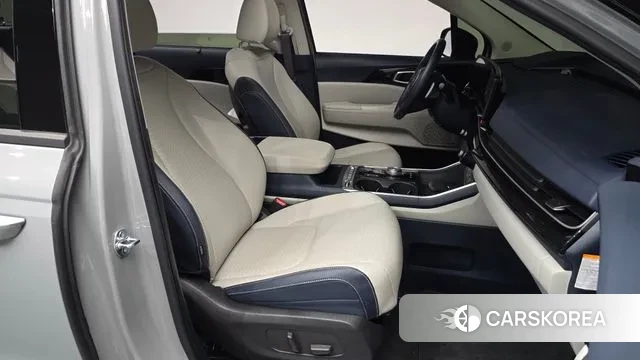 Kia The New Carnival 4th Generation id 3763695 из Кореи 19