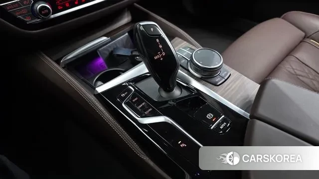 BMW 5 Series (G30) id 3701568 из Кореи 19