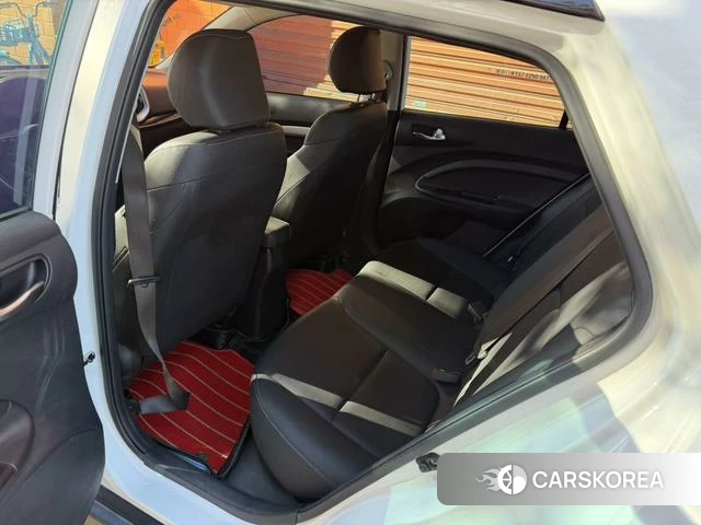 Kia Yi Ran id 4263455 из Китая 9