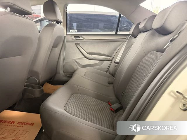 Volkswagen Santana id 4342286 из Китая 12