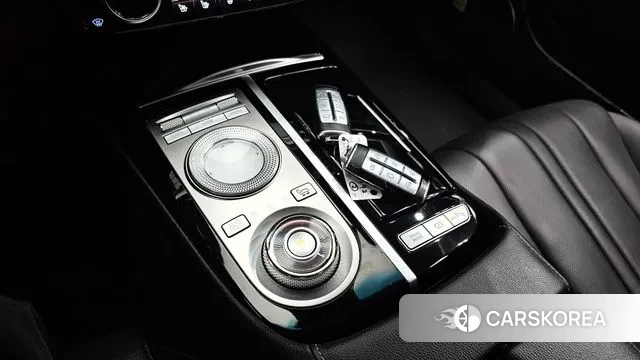 Genesis G80 (RG3) id 3401620 из Кореи 19