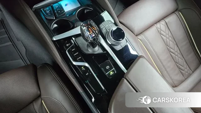 BMW 5 Series (G30) id 3416012 из Кореи 19