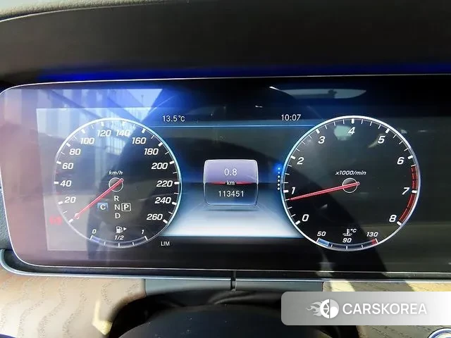 Mercedes-Benz E-Class W213 id 3350944 из Кореи 19