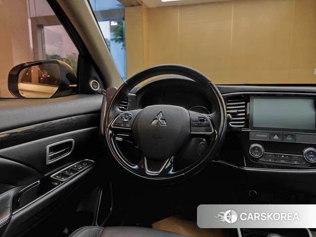 Mitsubishi  Outlander id 4221388 из Китая 34