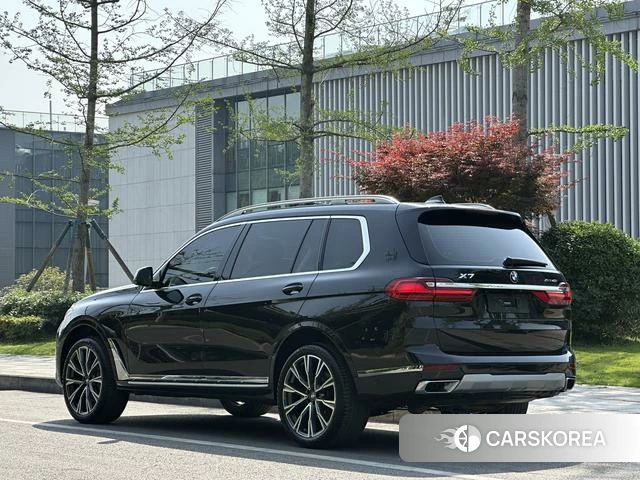 BMW X7 id 4258575 из Китая 18
