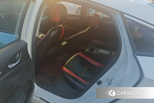Honda Civic id 4301728 из Китая 16