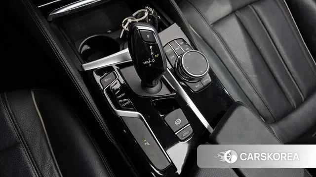 BMW 5 Series (G30) id 3357295 из Кореи 19