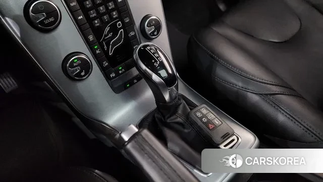 Volvo V40 Cross-Country id 3742811 из Кореи 19