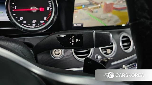 Mercedes-Benz E-Class W213 id 4658292 из Кореи 19