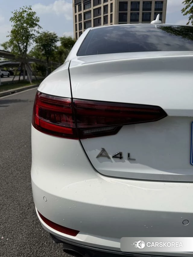 Audi A4L id 4214559 из Китая 15