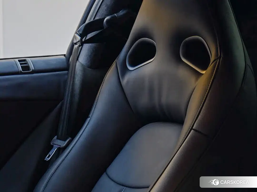 Nissan GT-R id 4601183 из Китая 17