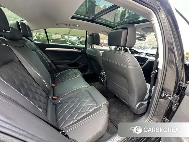 Volkswagen Magotan PHEV id 4336202 из Китая 16