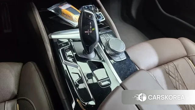 BMW 5 Series (G30) id 3379208 из Кореи 19