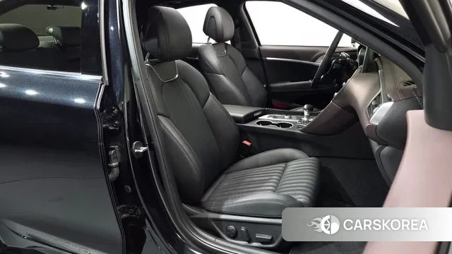 Genesis G70 id 3541248 из Кореи 19