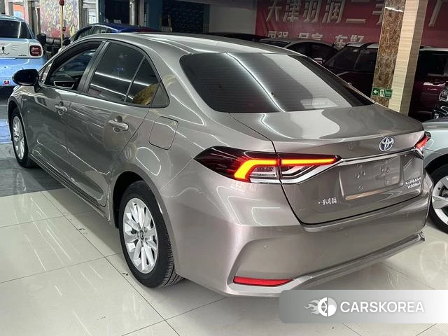 Toyota Corolla id 4367060 из Китая 9