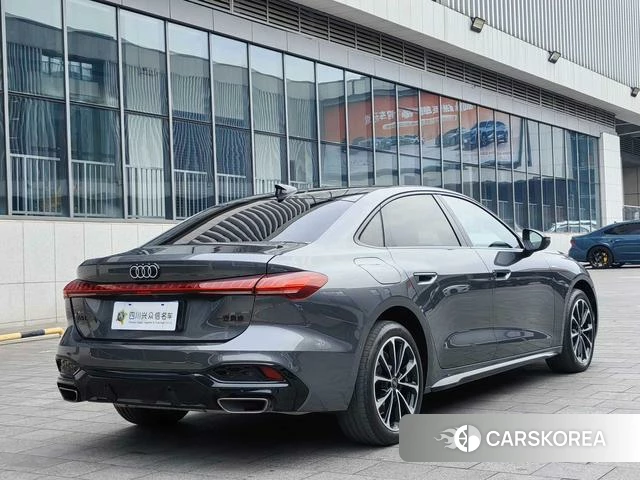 Audi A5L id 4298382 из Китая 21