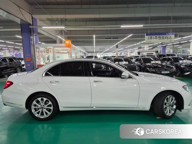 Mercedes-Benz E-Class W213 id 4325504 из Кореи 19