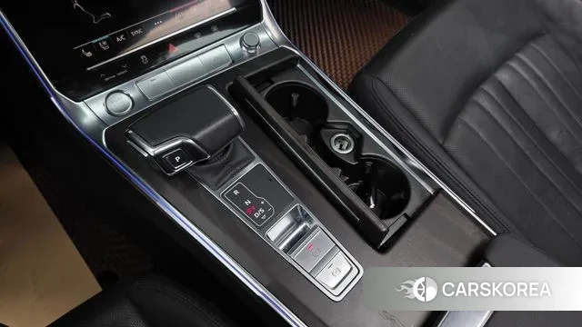 Audi A6 (C8) id 3747929 из Кореи 19