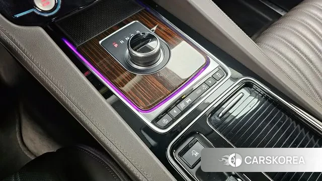 Jaguar F-PACE id 3351366 из Кореи 19