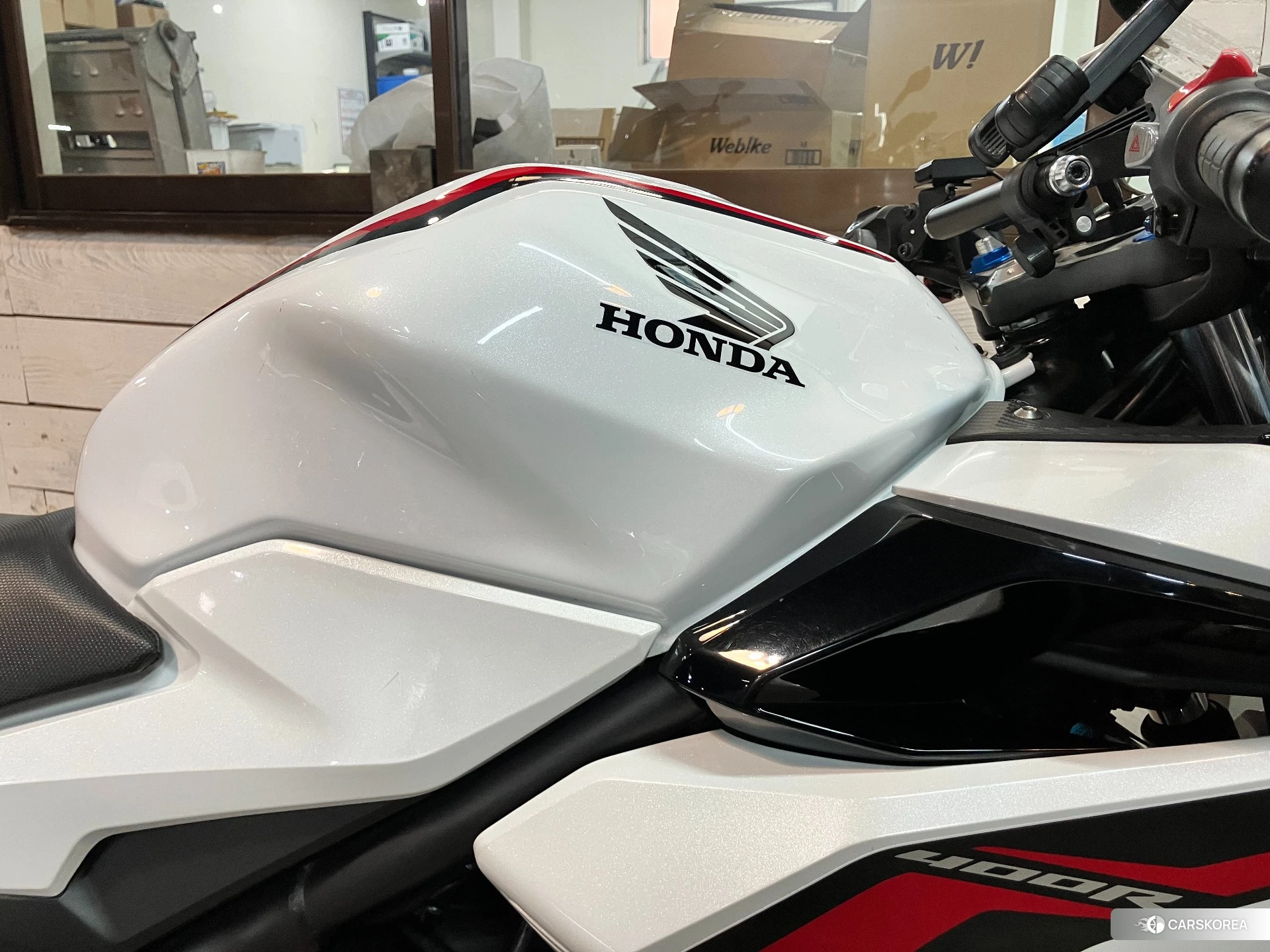 Проданный Honda CBR400R ABS id 4347790 из Японии, фото 29