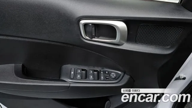 Hyundai Venue id 2677646 из Кореи 19